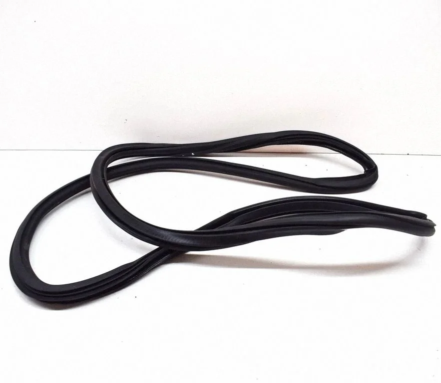 Rubber seal rear door 80A833721D