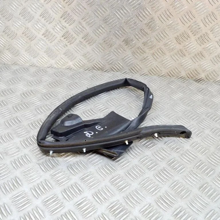 Rubber seal rear door – Tesla Model S (2012-)