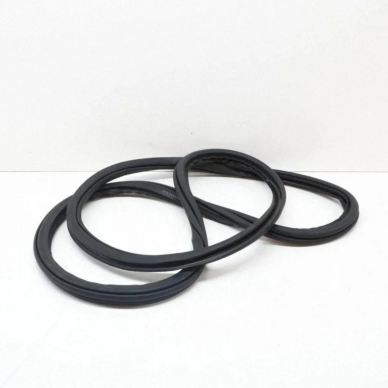 Rubber seal rear door – Skoda Superb B8 (3V) (2015-2024)