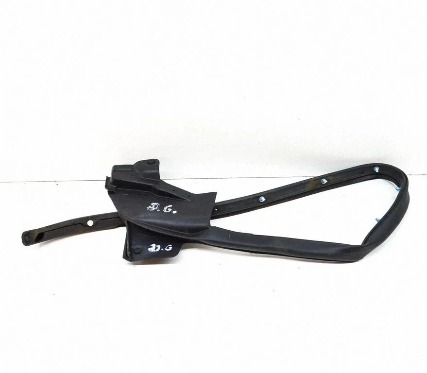 Rubber seal rear door – right