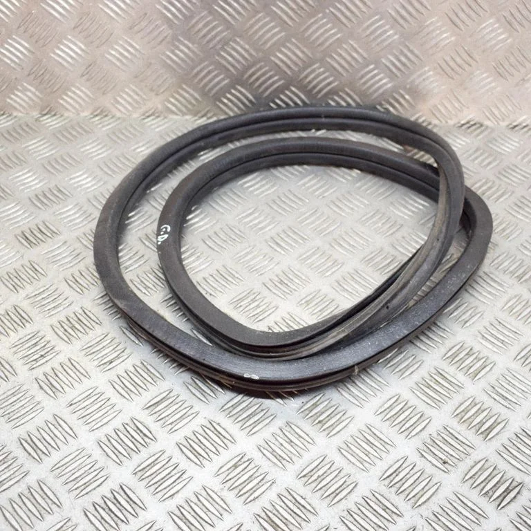 Tagaukse tihend – Toyota Land Cruiser (HDJ90) (1996-2002)