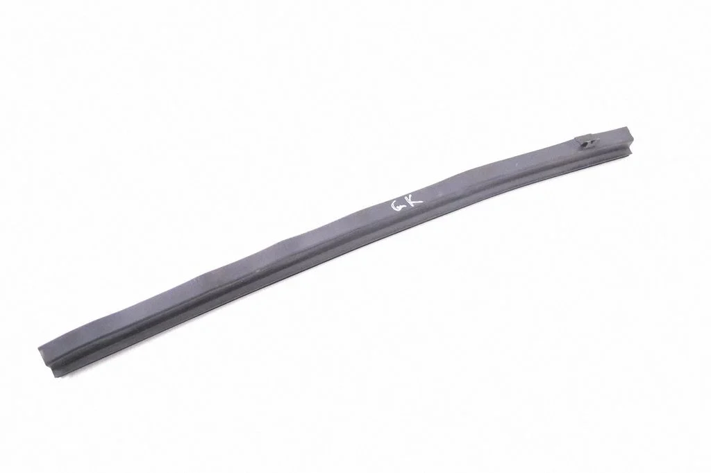 Rubber seal rear door – Tesla Model S (2012-)