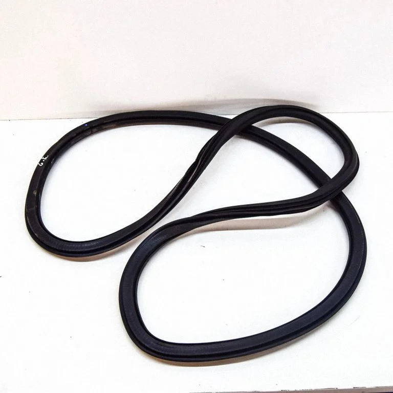 Rubber seal rear door 80A833721