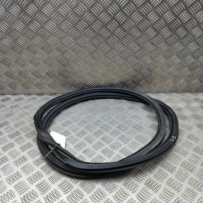Rubber seal rear door – Audi A3 S3 8V (2013-2019)