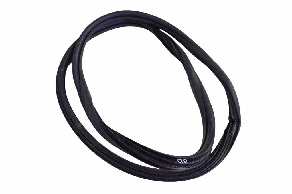 Rubber seal rear door – right