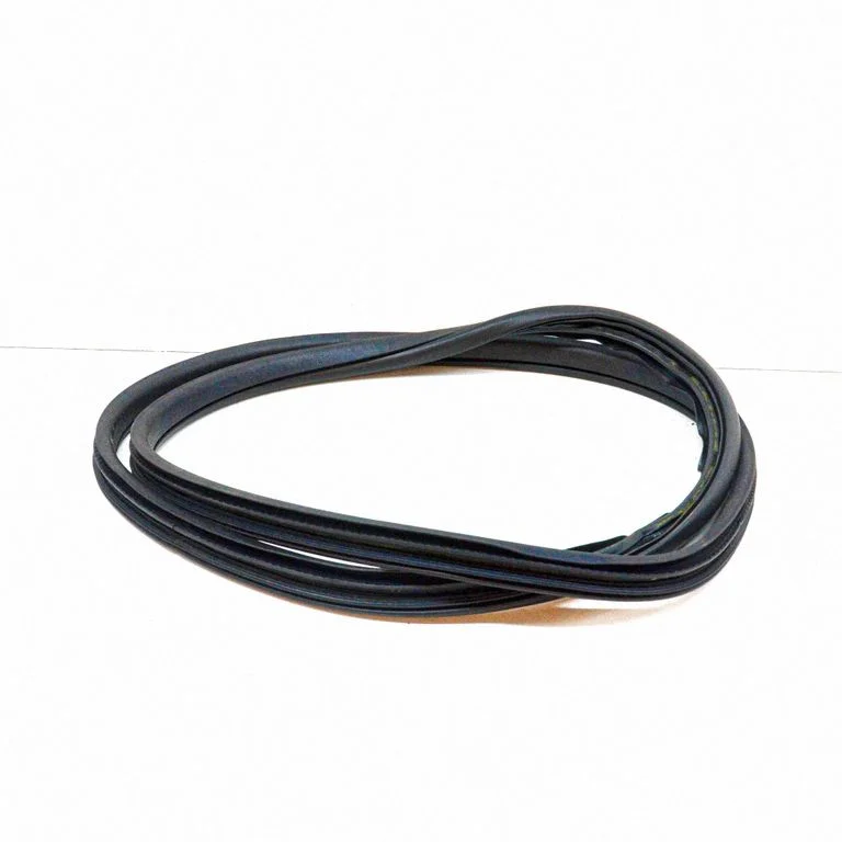 Rubber seal rear door – right