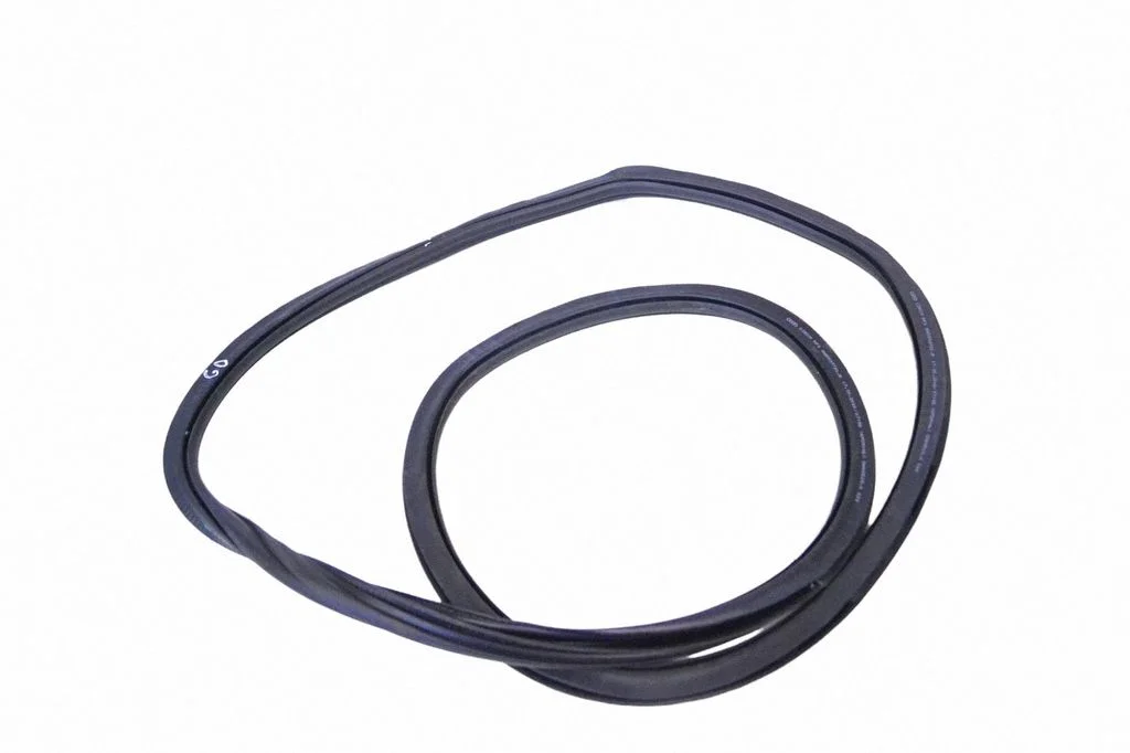 Rubber seal rear door 8W5833721B