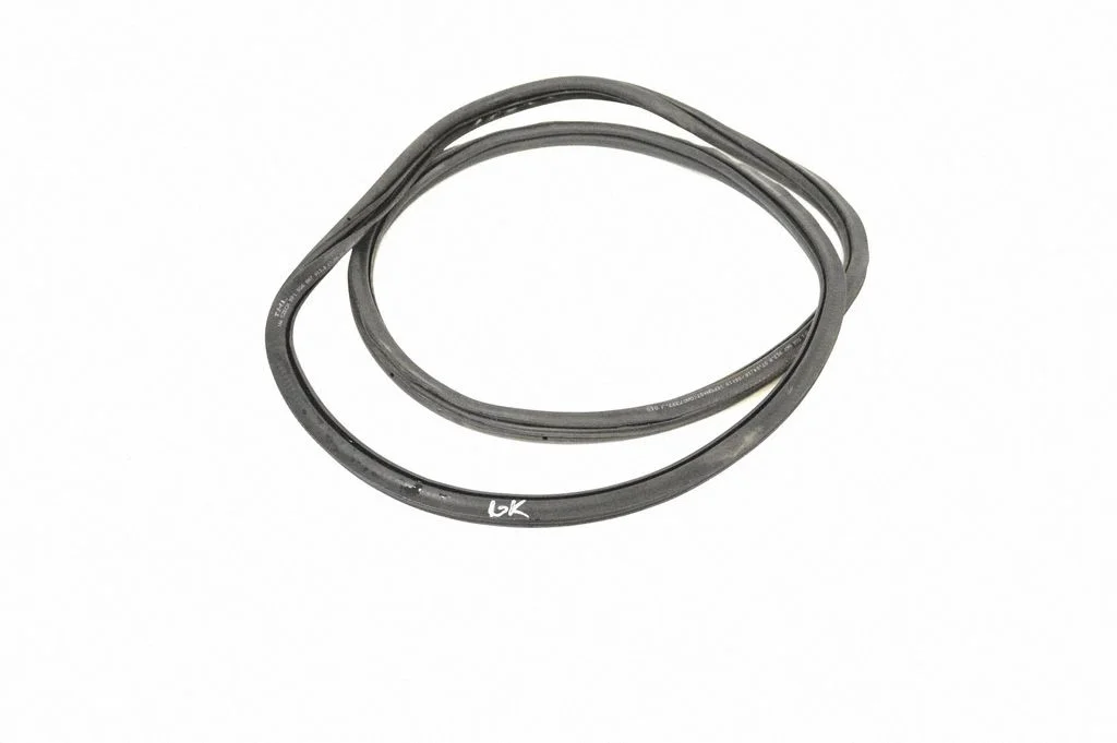 Rubber seal rear door 5G6867913B