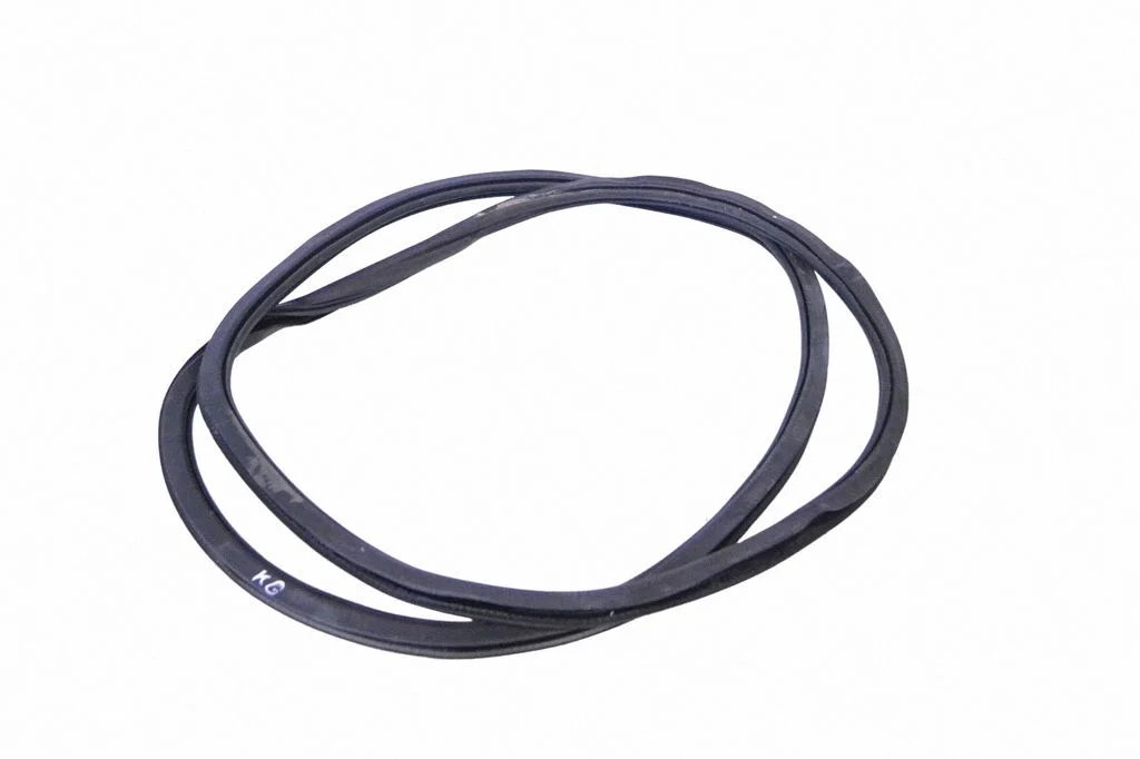Rubber seal rear door 4M0833721C