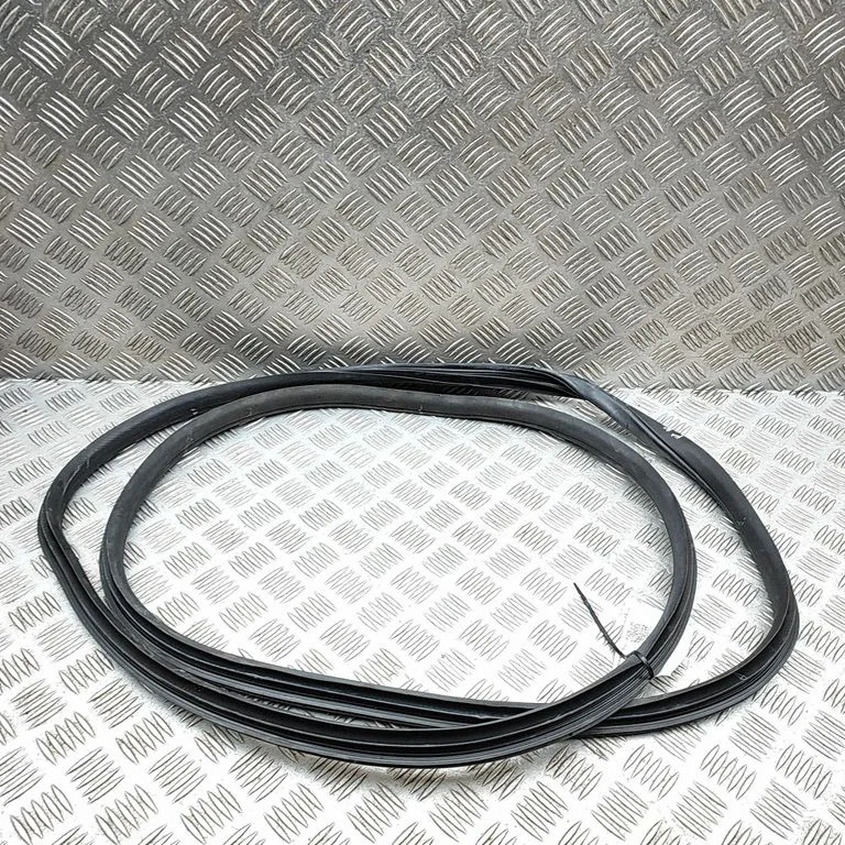 Rubber seal front coupe door 10321422 – MG MG5 ev (2020-2022)