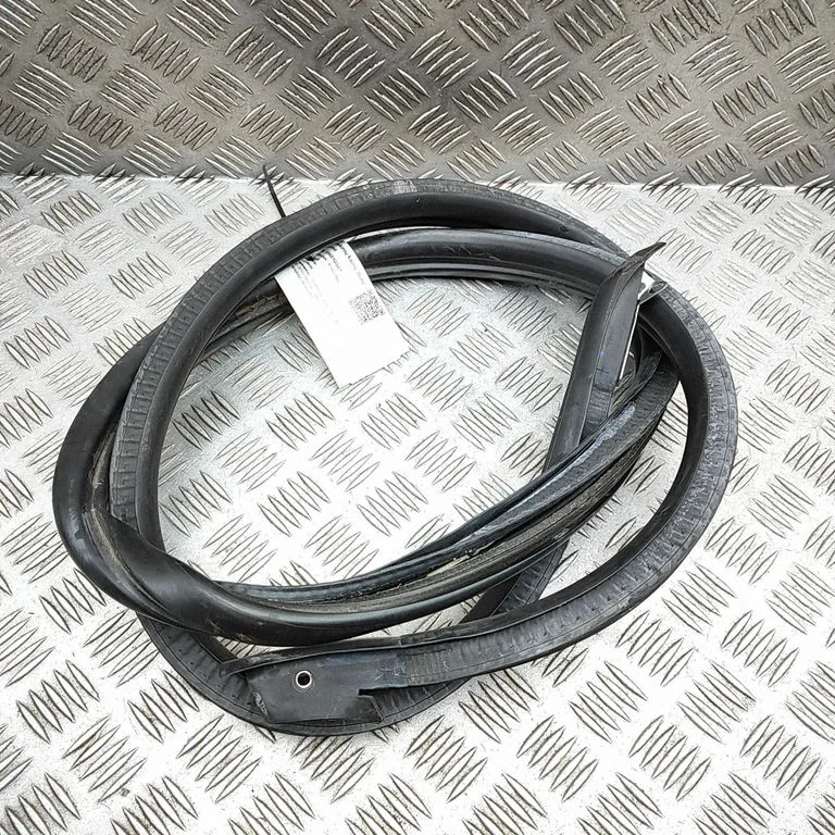 Rubber seal front coupe door 98753707500