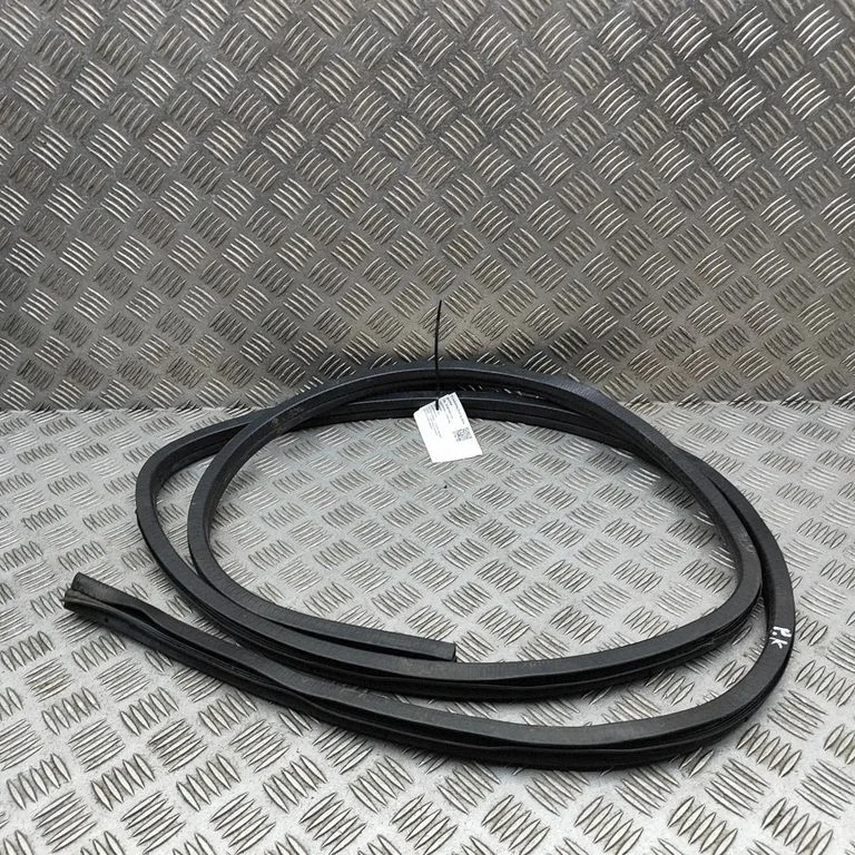 Uszczelka drzwi przednich (wersja 2-drzwiowa) 9838252380 – Citroen AMI electric (2020-)