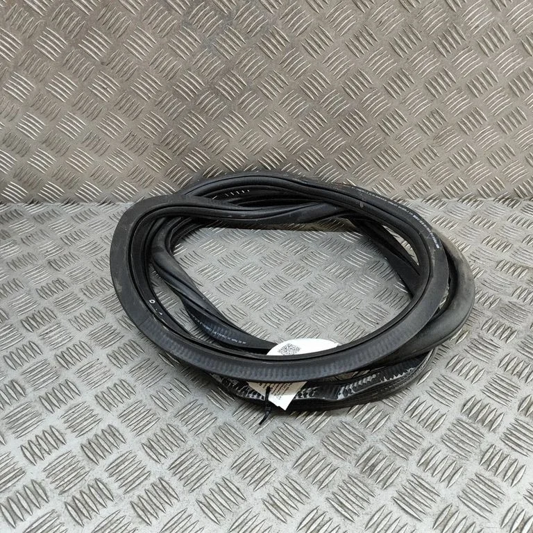 Rubber seal front coupe door 11A867911B