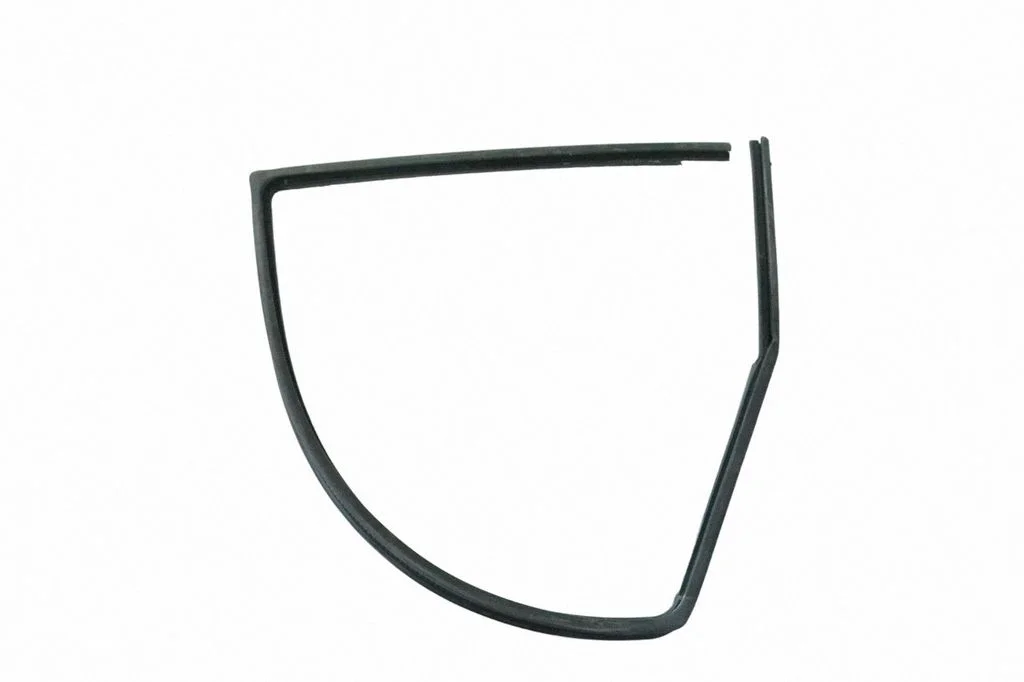Blīvgumija (uz priekšējām durvīm) A6397200217