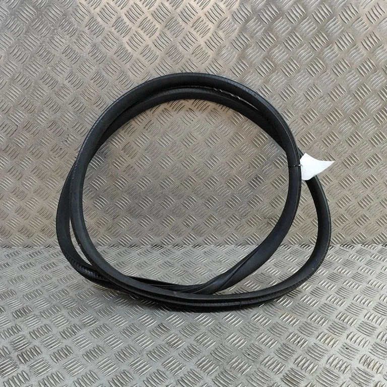 Kupee esiukse tihend J9D320709AE