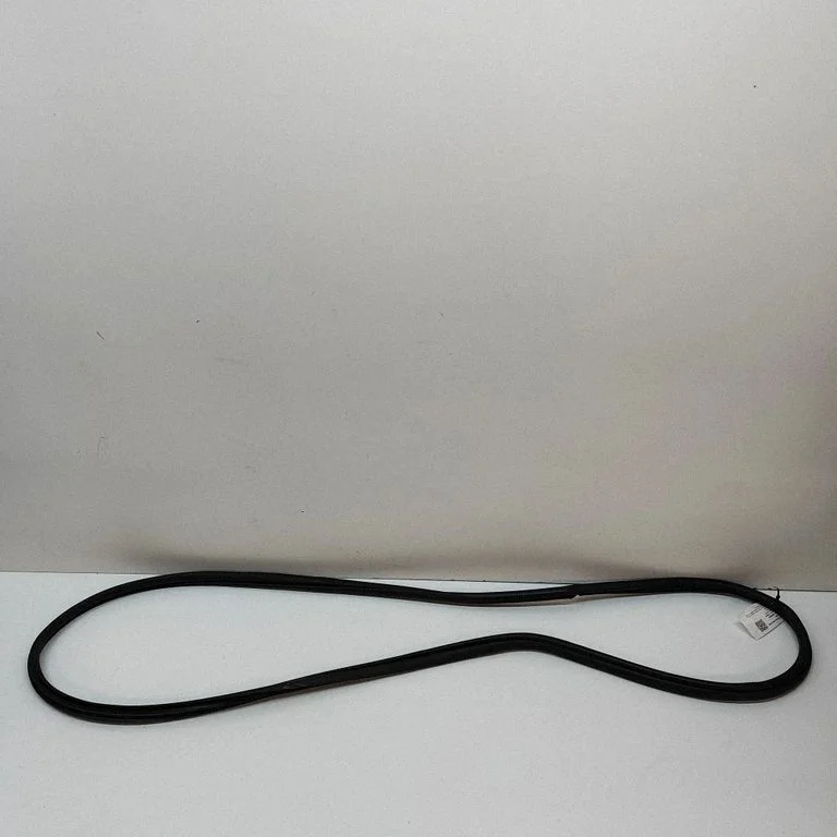 Rubber seal front coupe door 6786202340