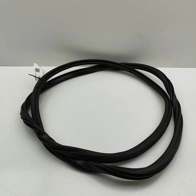 Rubber seal front coupe door 4K0831721