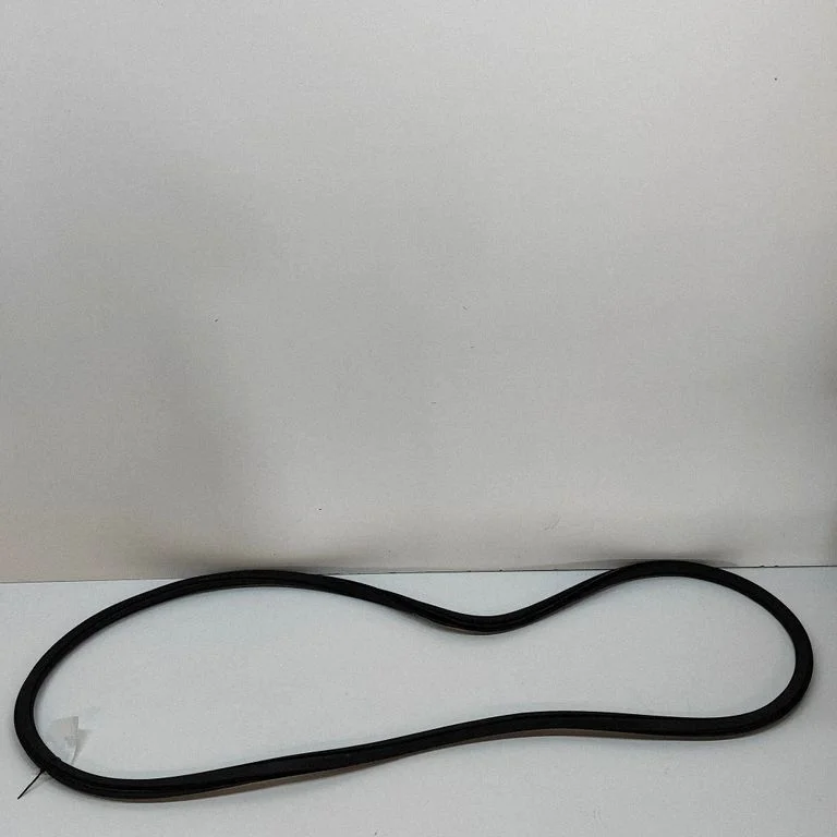 Rubber seal front coupe door 32342440