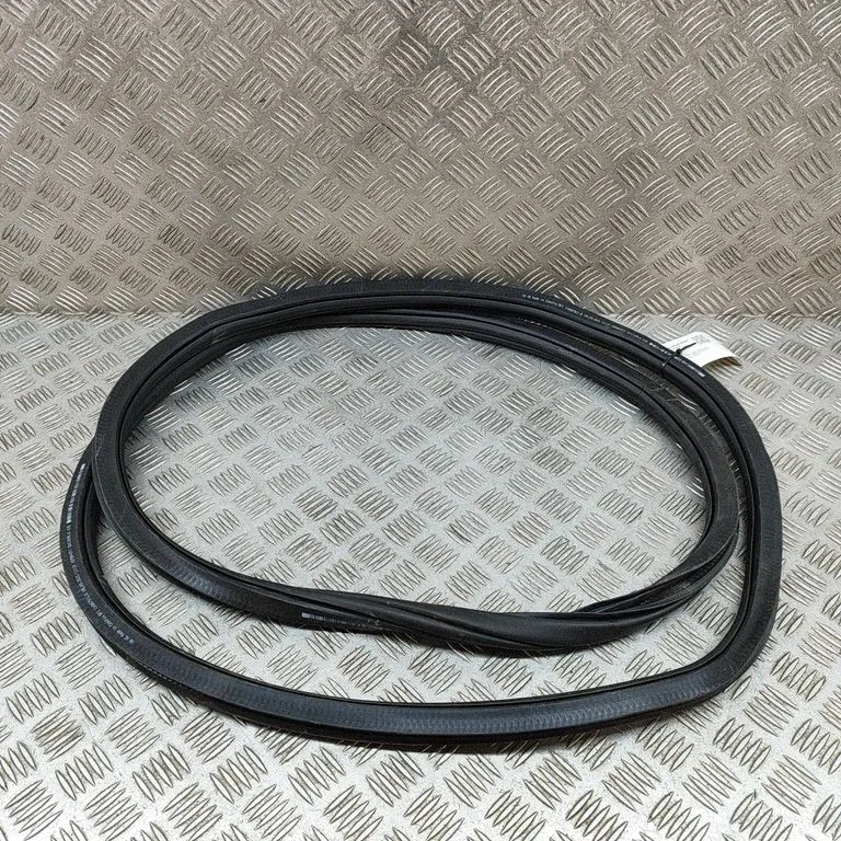Kupee esiukse tihend 11A867911B