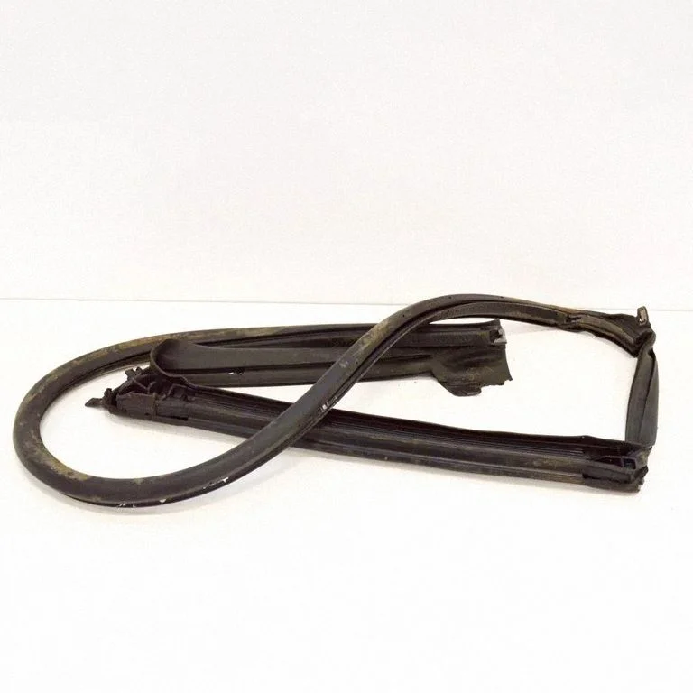 Rubber seal front coupe door TMSPT04