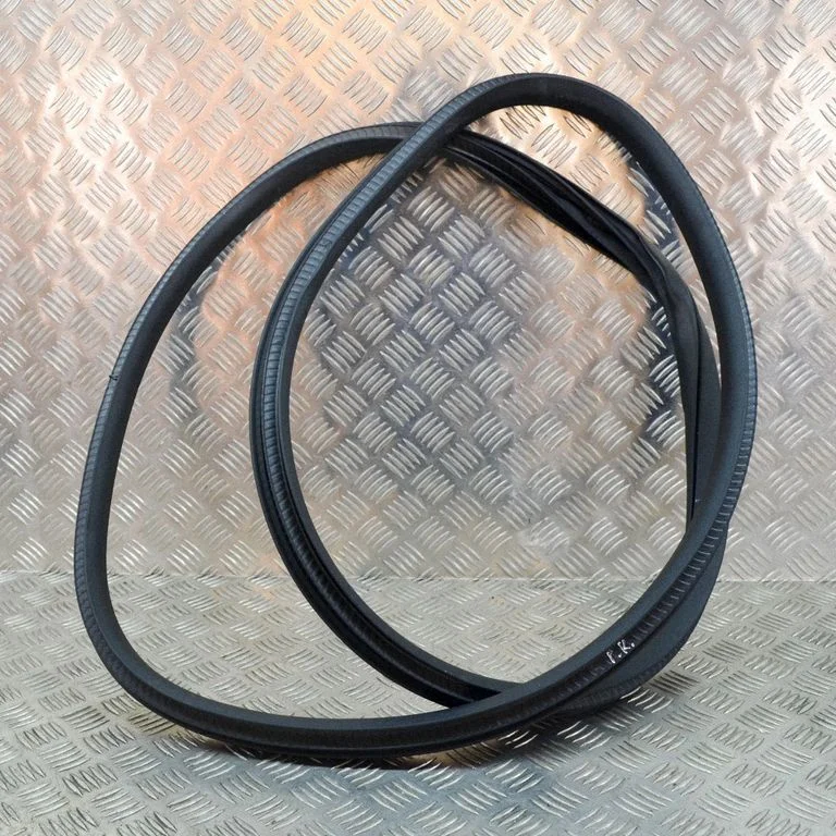 Rubber seal front coupe door – Jaguar I-Pace (2018-)