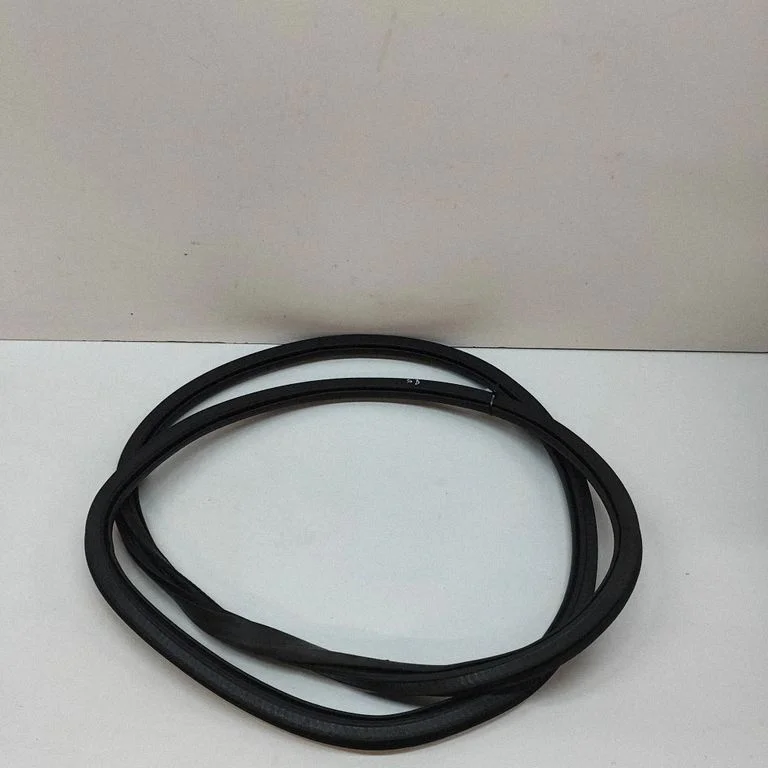 Uszczelka drzwi przednich (na drzwiach) N9X220708A