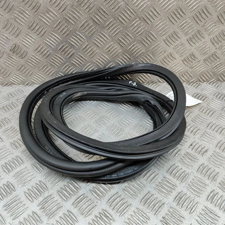 Rubber seal front door (on door) 5NA867912B – Seat Tarraco (2018-)