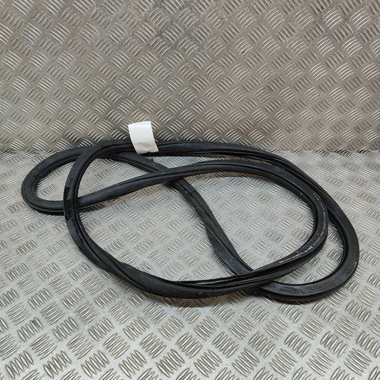 Esiukse tihend (ukse pool) – Volkswagen ID.4 (2020-)