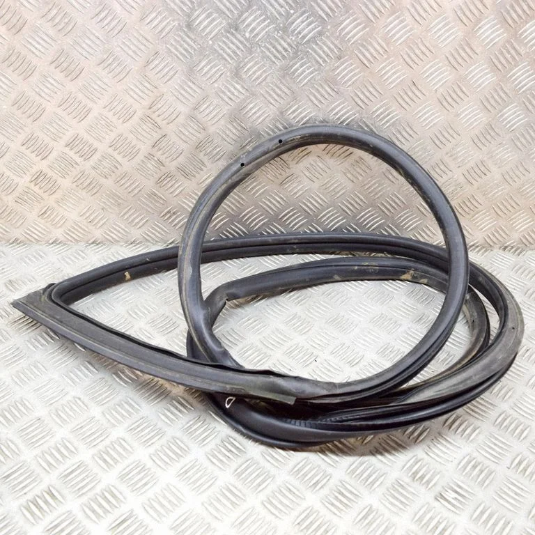 Rubber seal front door (on door) – BMW 1 Series F20 F21 (2011-2019)