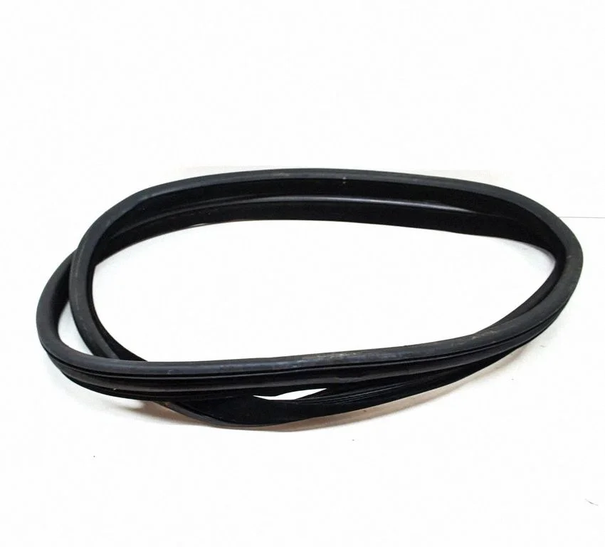 Priekšējā blīvgumija (uz durvīm) BJ3220708A