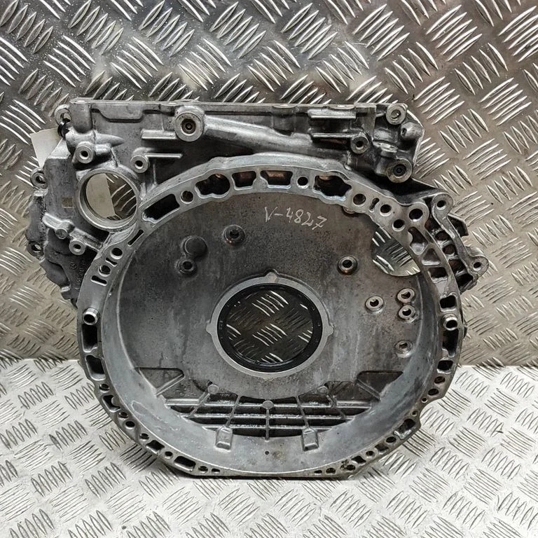 Other engine bay part A6540105807