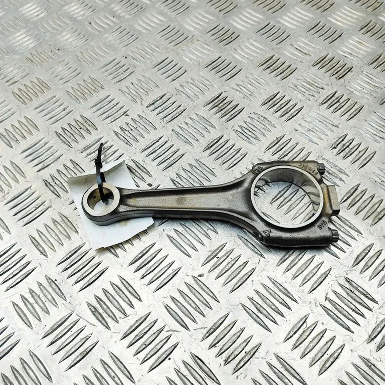 Connecting rod/conrod – Porsche Macan (95B) (2019-)