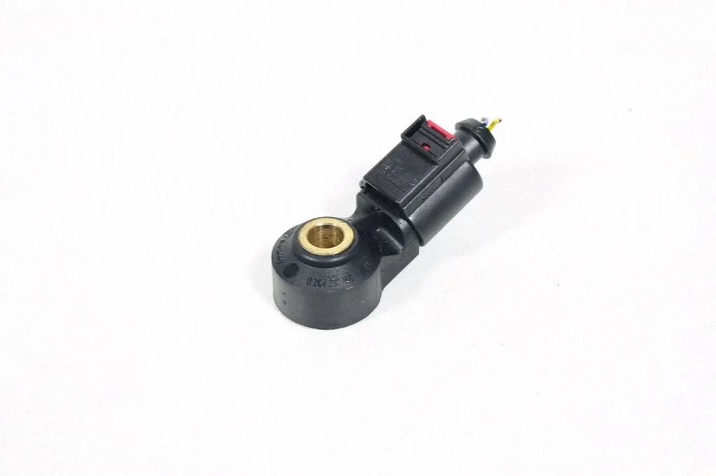 Detonation knock sensor 030905377C