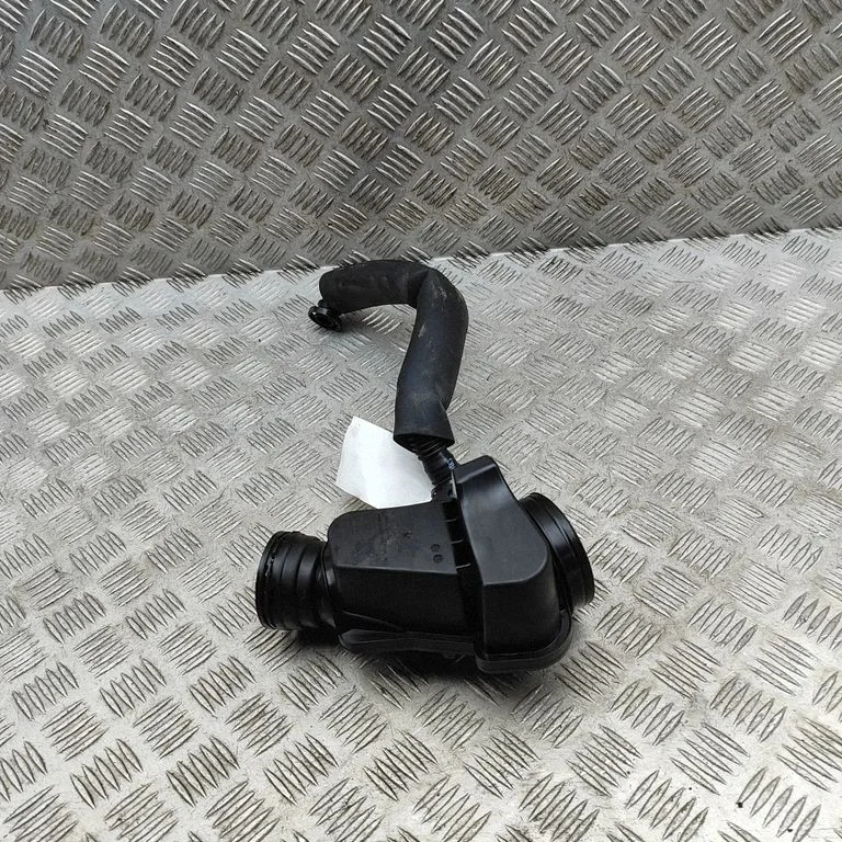 Sisselaske resonaator – BMW 3-seeria F30 F35 F31 (2012-2018)