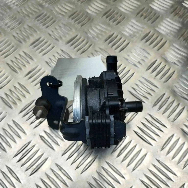 Sekundaarõhu pump 04E906703D