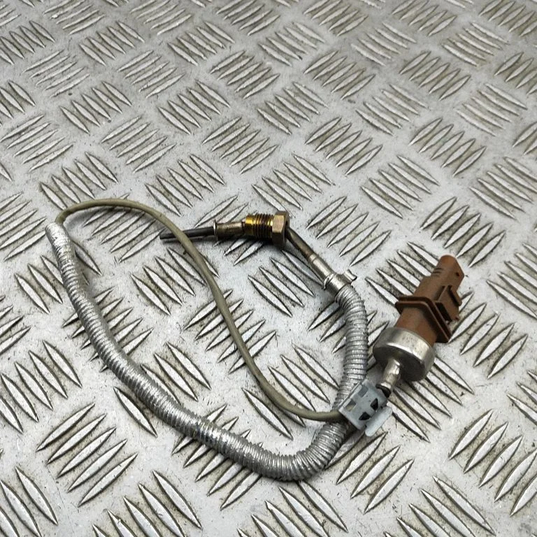 Czujnik temperatury spalin 8W0919529J