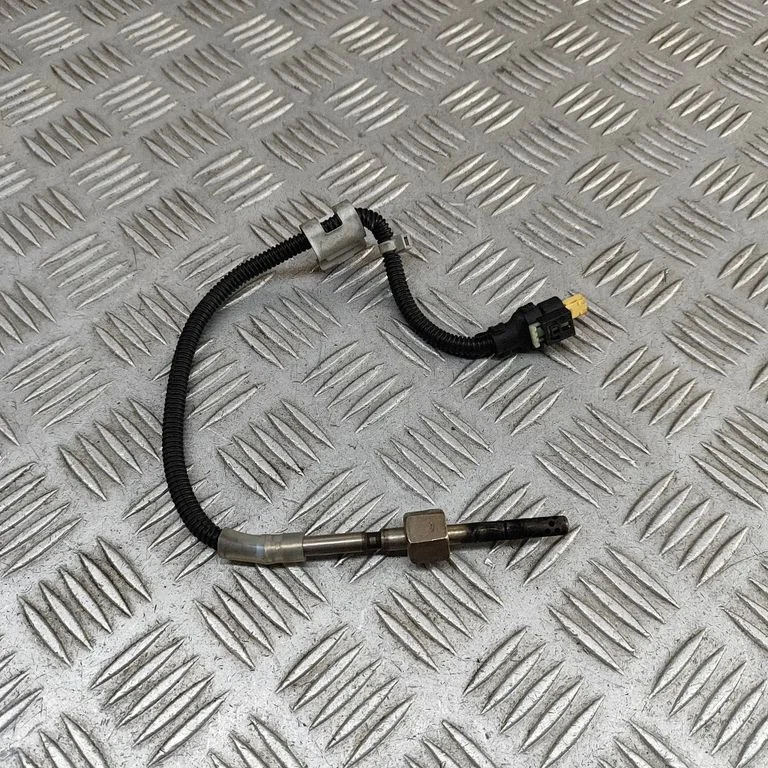 Exhaust gas temperature sensor – Mercedes-Benz C-Class W205 (2014-2021)