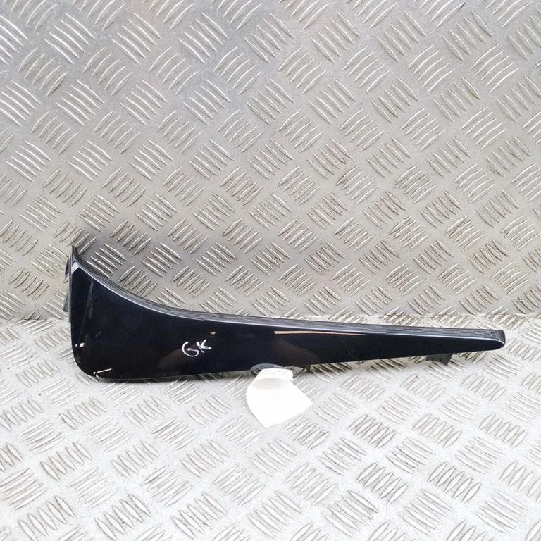 Aizmugurējā vāka apdare 1T3827939