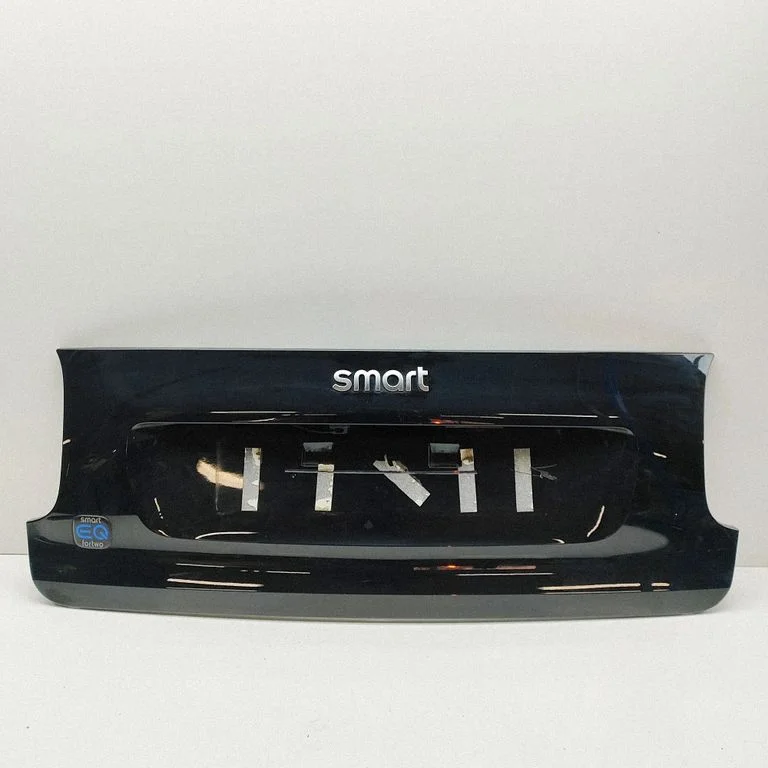 Listwa klapy bagażnika 901524892R – Smart ForTwo III C453 (2014-)