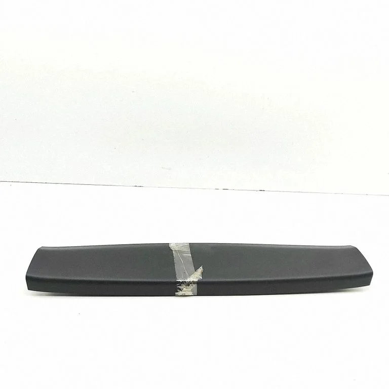 Aizmugurējā vāka apdare 81761D7000