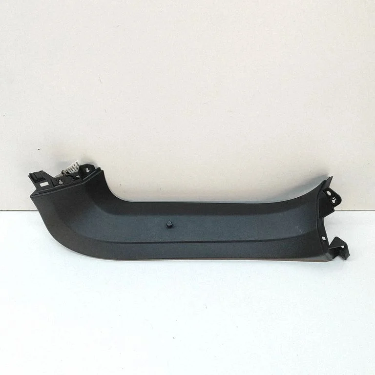 Tailgate trim 9Y3867608A