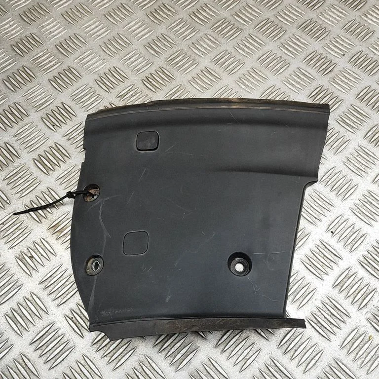 Tailgate trim 9Y3827340