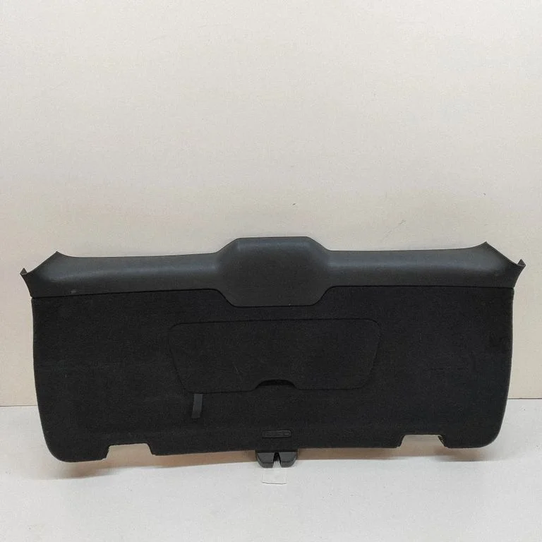 Aizmugurējā vāka apdare 7P5867601J