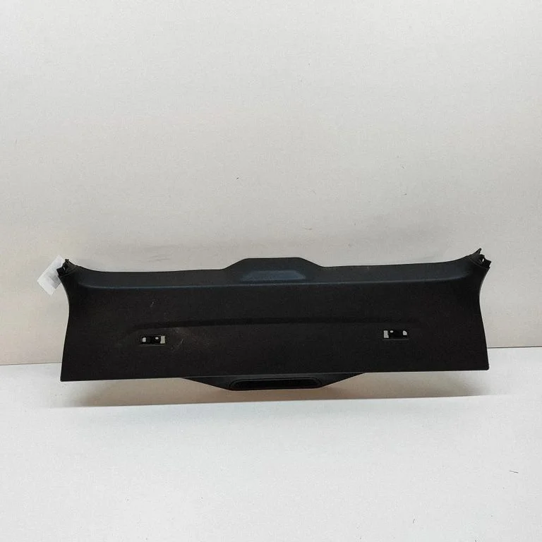 Tailgate trim 7441646
