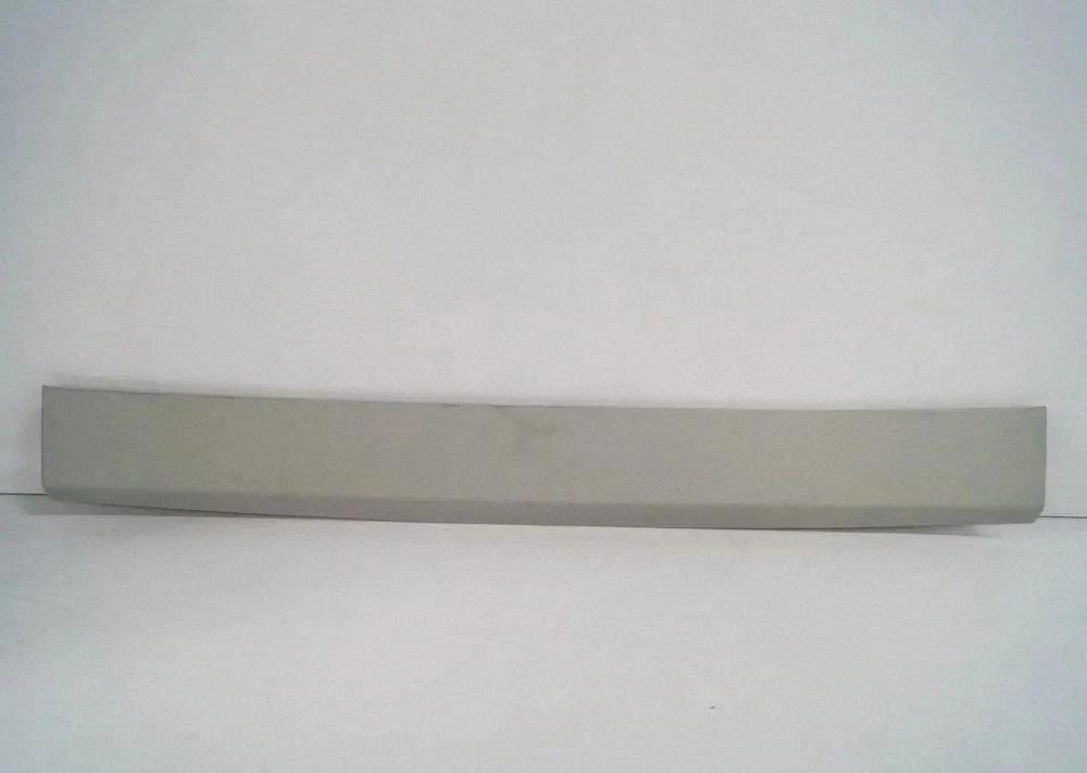 Listwa klapy bagażnika 6R0867617A