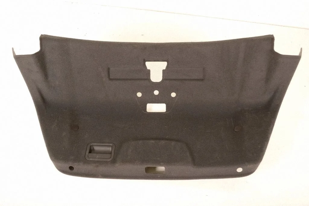 Listwa klapy bagażnika – Audi A8 S8 D4 4H (2010-2016)