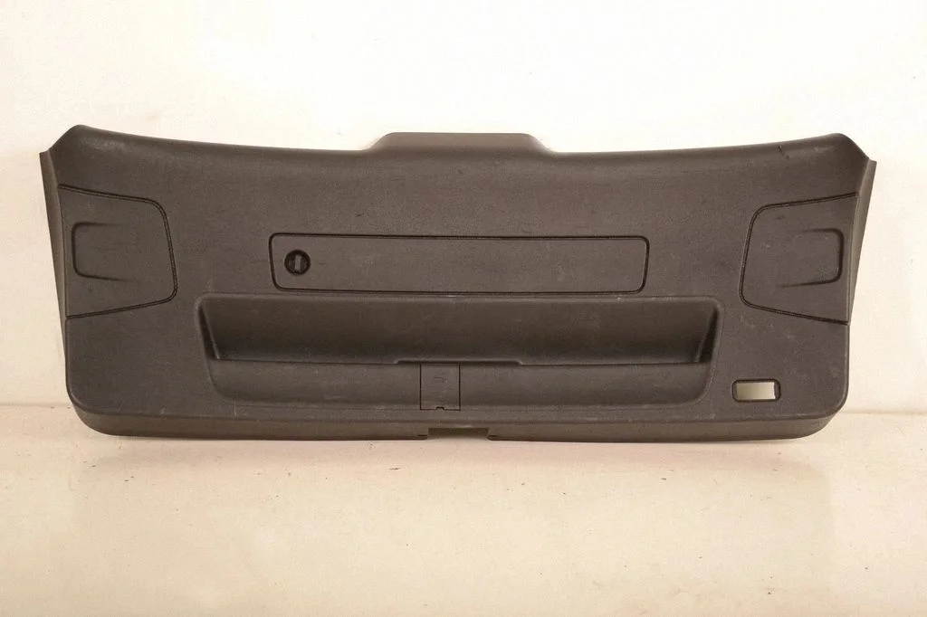 Listwa klapy bagażnika – Audi A4 Allroad B8 (2008-2016)