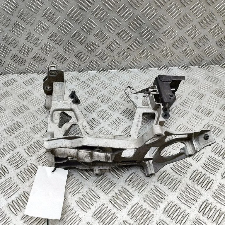 Top upper radiator support slam panel – Mercedes-Benz C-Class W205 (2014-2021)