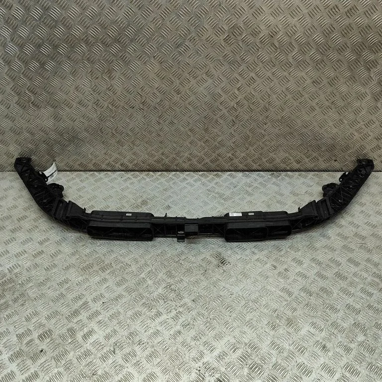 Radiatoru paneļa augšējā daļa A1776208000