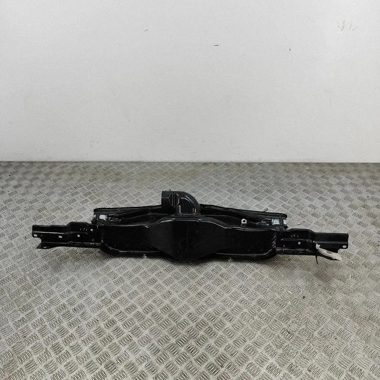 Radiatoru paneļa augšējā daļa 1340631080